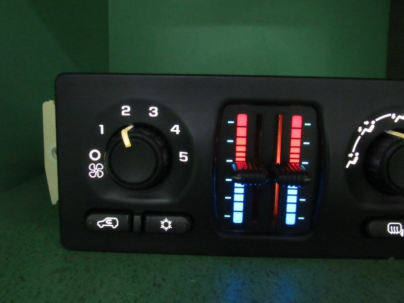 15189436 SILVERADO TAHOE SIERRA YUKON AC MANUAL CLIMATE CONTROL LED RE