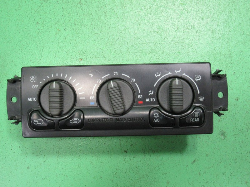 15060162 00-02 TAHOE SILVERADO YUKON A/C AUTO CLIMATE TEMP CONTROL REB