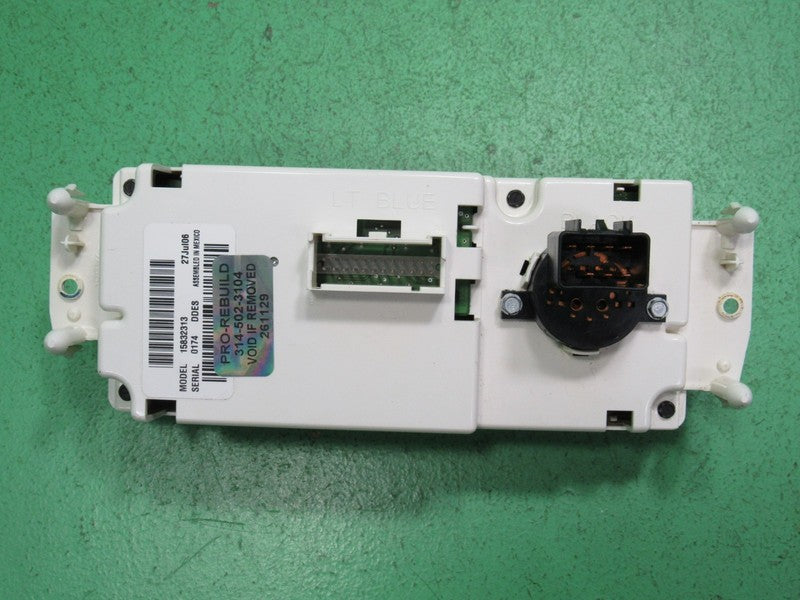 15832313 SILVERADO TAHOE SIERRA YUKON AC MANUAL CLIMATE CONTROL LED RE