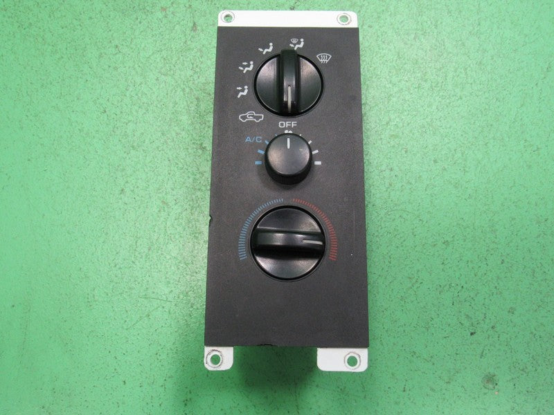 55035597 94-97 DODGE RAM A/C AC HEATER MANUAL CLIMATE TEMP CONTROL REB