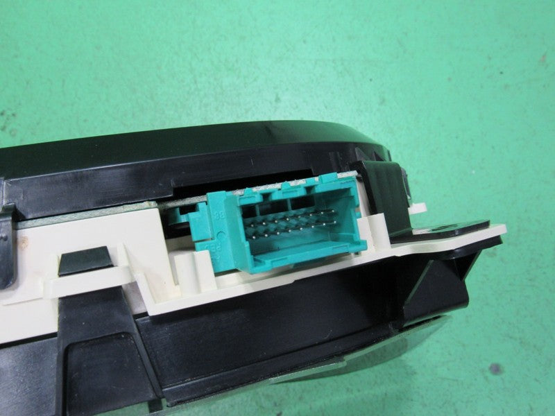 00-05 IMPALA MONTE CARLO INSTRUMENT GAUGE CLUSTER SPEEDO TACH MILEAGE 