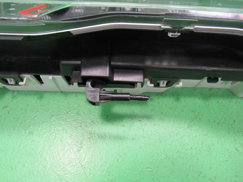 09-11 CROWN VICTORIA P71 INSTRUMENT GAUGE CLUSTER SPEEDO TACH MILEAGE 