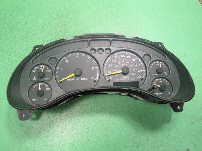 01-04 S-10 SONOMA 4.3 MT INSTRUMENT GAUGE CLUSTER SPEEDO TACH MILEAGE 