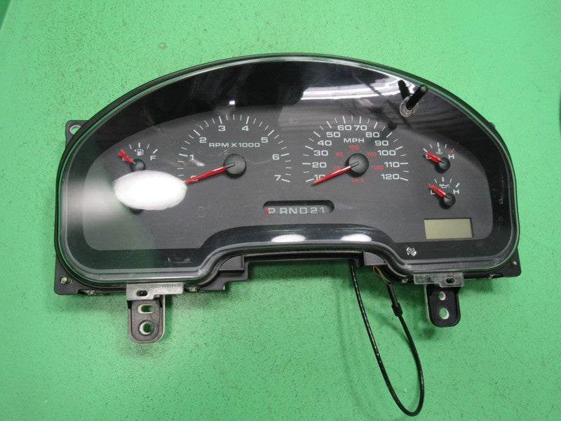 04-05 FORD F150 XLT INSTRUMENT GAUGE CLUSTER GAUGES SPEEDOMETER TACH T