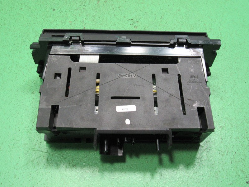 03-11 CROWN VIC EATC AUTOMATIC CLIMATE HEATER CONTROL 6W7H-19C933-AA R