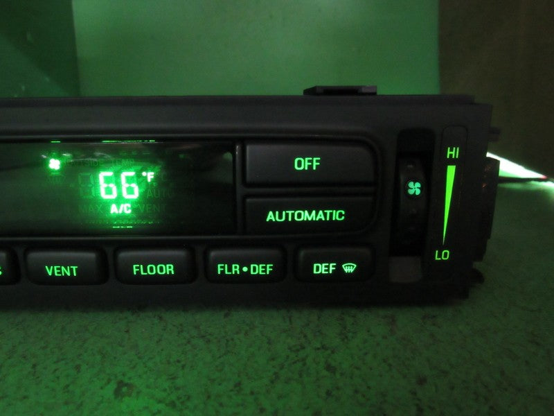 03-11 CROWN VIC EATC AUTOMATIC CLIMATE HEATER CONTROL 3W7H-19C933-AB R