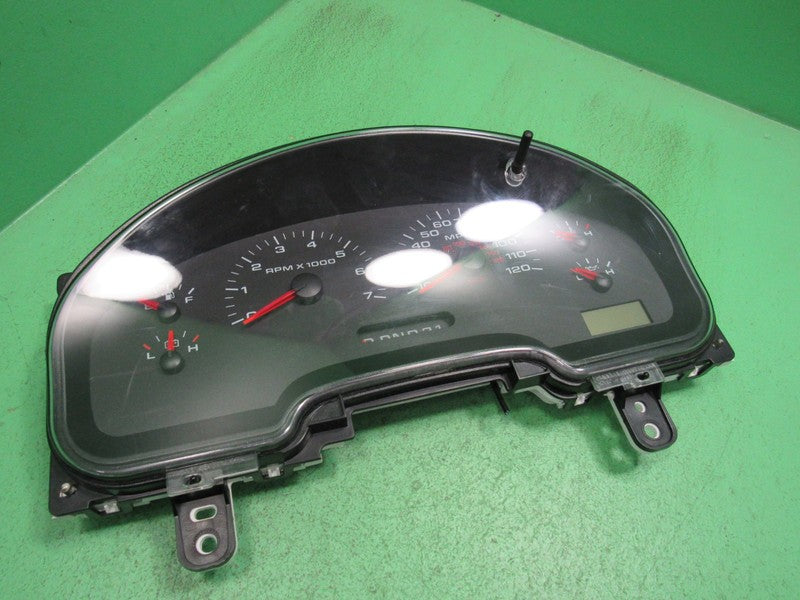 06 F150 XL XLT STX INSTRUMENT GAUGE CLUSTER GAUGES SPEEDO TACH MILEAGE