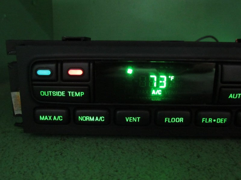 03-11 CROWN VIC EATC AUTOMATIC CLIMATE HEATER CONTROL 3W7H-19C933-AB R