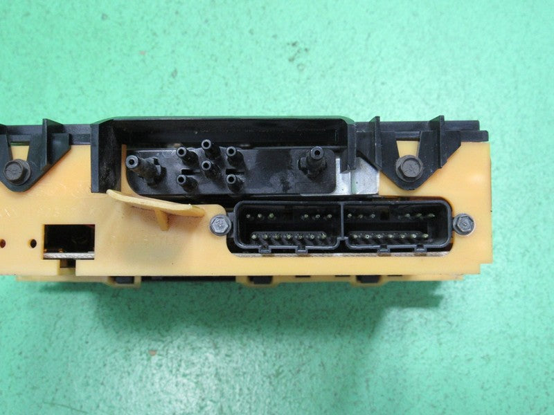 96-97 TOWN CAR EATC AUTOMATIC CLIMATE HEATER CONTROL F6VH-19C933-AB RE