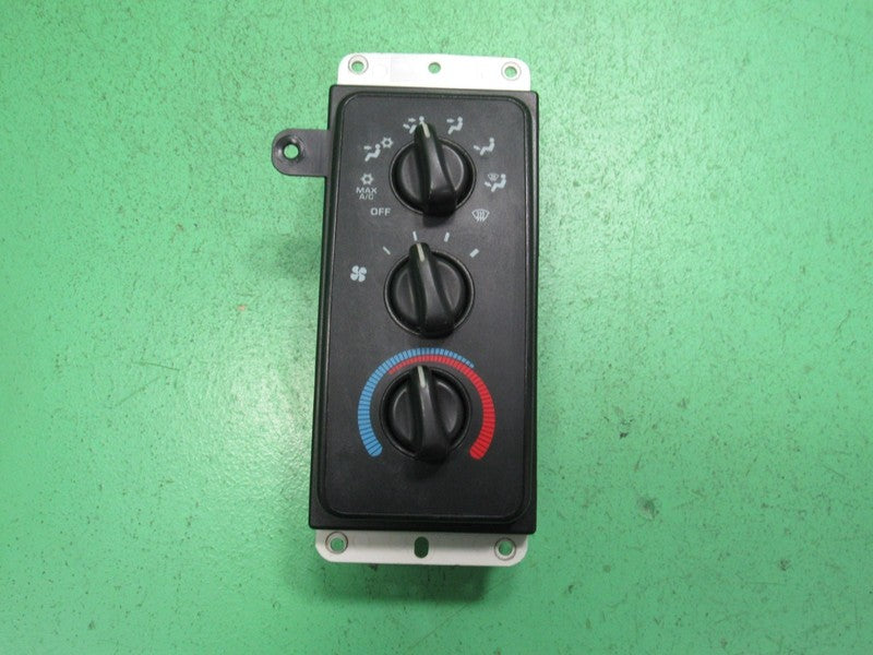 55056700AD 99-02 DODGE RAM A/C AC HEATER MANUAL CLIMATE TEMP CONTROL R