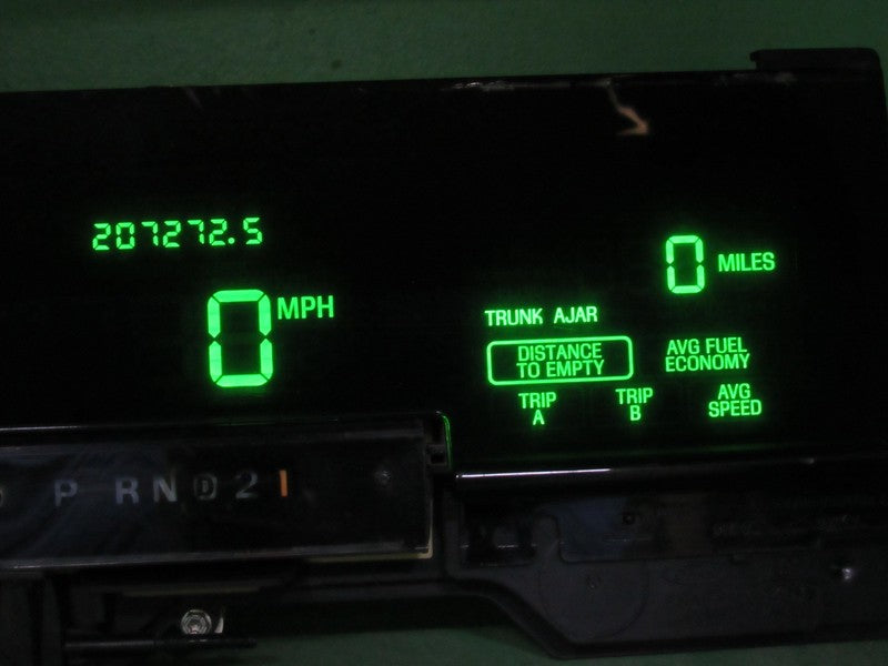 05 CROWN VIC GRAND MARQUIS DIGITAL INSTRUMENT GAUGE CLUSTER SPEEDO 207