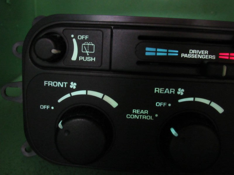 55056249AD 01-03 DURANGO A/C DUAL ZONE CLIMATE HEATER TEMP CONTROL REB
