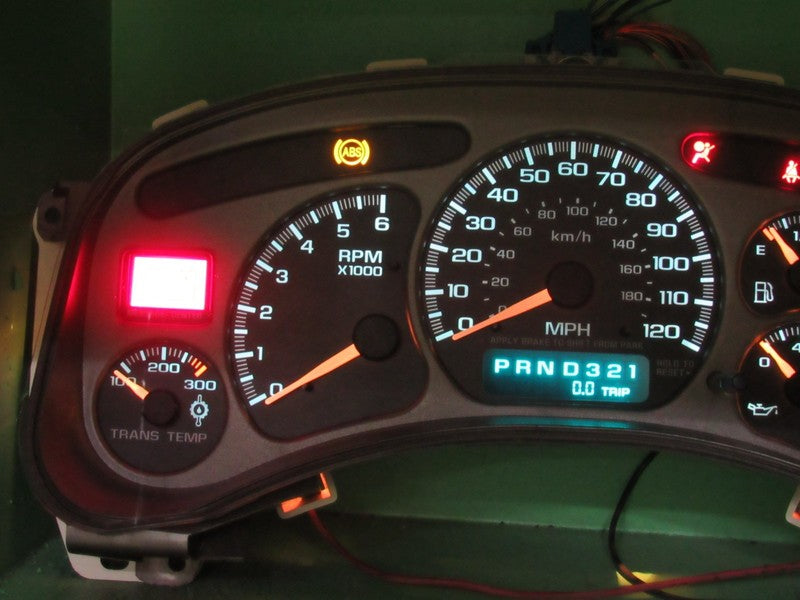 01-02 YUKON SIERRA DENALI INSTRUMENT GAUGE CLUSTER SPEEDO TACH MILEAGE