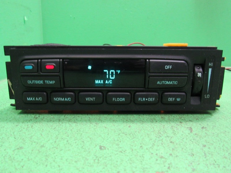 96-97 TOWN CAR EATC AUTOMATIC CLIMATE HEATER CONTROL F6VH-19C933-AB RE