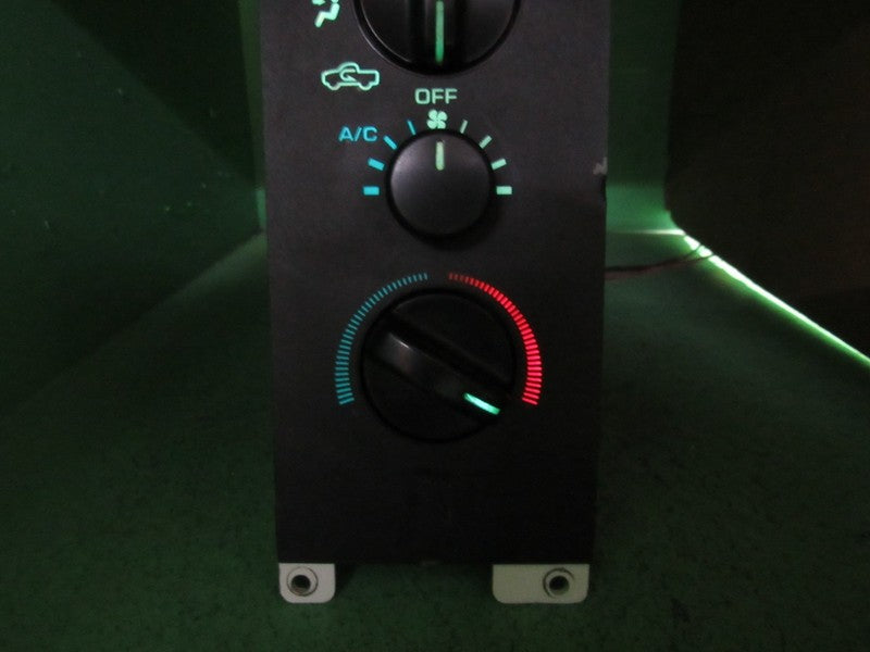 55035597 94-97 DODGE RAM A/C AC HEATER MANUAL CLIMATE TEMP CONTROL REB