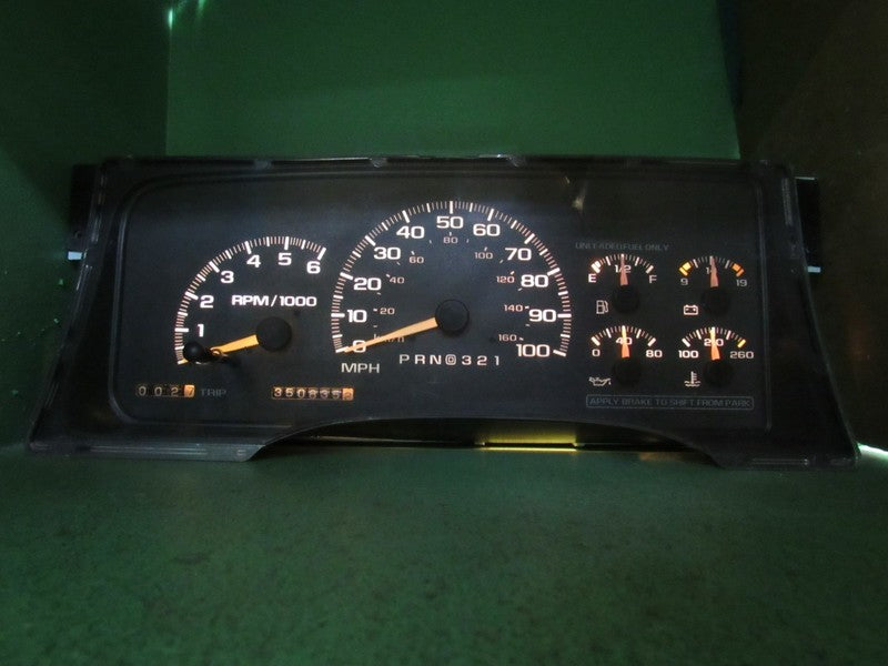 97-98 C/K TRUCK SUBURBAN INSTRUMENT GAUGE CLUSTER SPEEDO TACH 350K REB