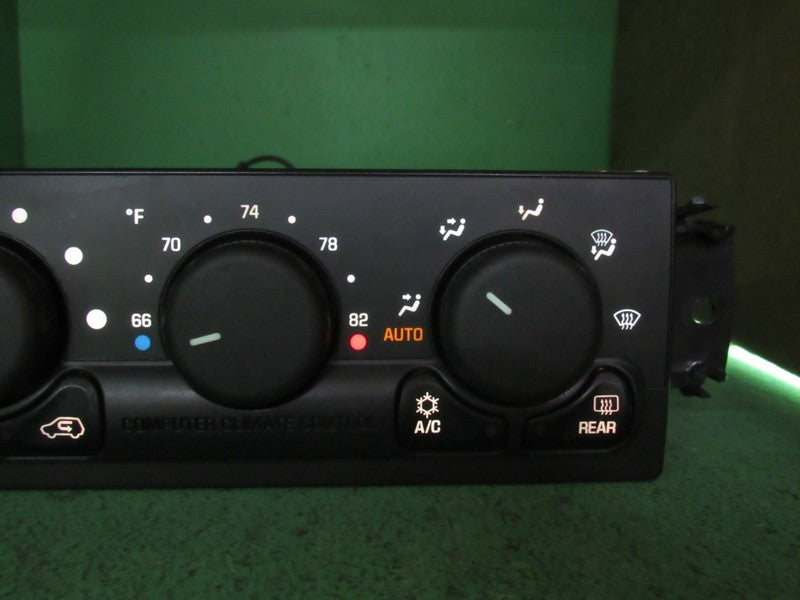 15126605 02 CADILLAC ESCALADE A/C AUTO CLIMATE TEMP CONTROL REBUILT 23