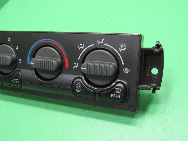 15054698 99-02 SIERRA SILVERADO YUKON AC MANUAL CLIMATE TEMP CONTROL R