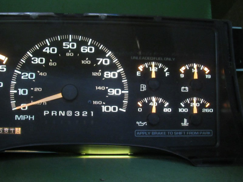 95-96 C/K TRUCK SUBURBAN INSTRUMENT GAUGE CLUSTER SPEEDO TACH 167K REB