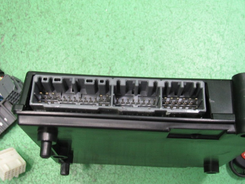 56049072AK 02-04 DODGE DAKOTA BCM CTM CENTRAL TIMING BODY MODULE PROGR