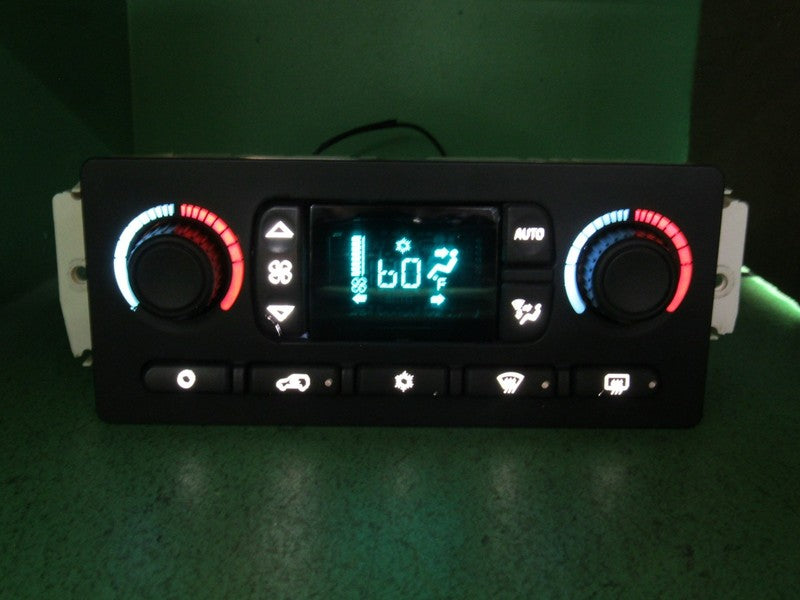 15855848 TAHOE ESCALADE SILVERADO AC DIGITAL CLIMATE TEMP CONTROL LED 