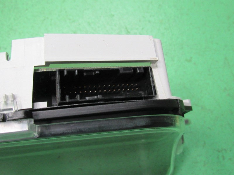 06 GRAND MARQUIS INSTRUMENT GAUGE CLUSTER GAUGES SPEEDO TACH MILEAGE P