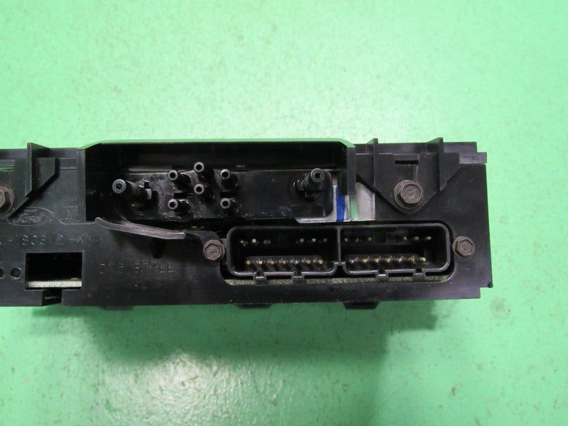 98-00 CROWN VIC EATC AUTOMATIC CLIMATE HEATER CONTROL F8AH-19C933-AE R