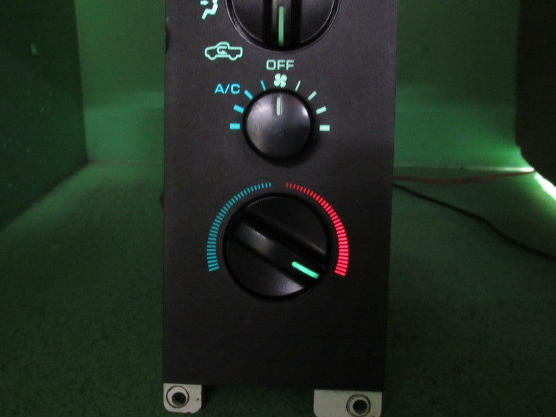 55055482 94-97 DODGE RAM A/C AC HEATER MANUAL CLIMATE TEMP CONTROL REB