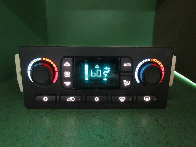 15107730 TAHOE ESCALADE SILVERADO AC DIGITAL CLIMATE TEMP CONTROL LED 