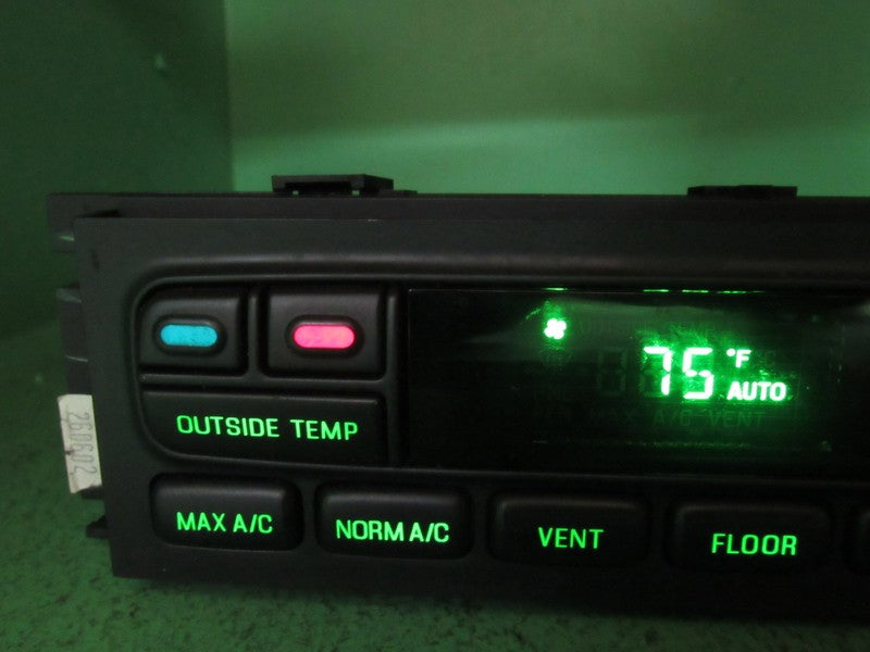 03-11 CROWN VIC EATC AUTOMATIC CLIMATE HEATER CONTROL 3W7H-19C933-AB R