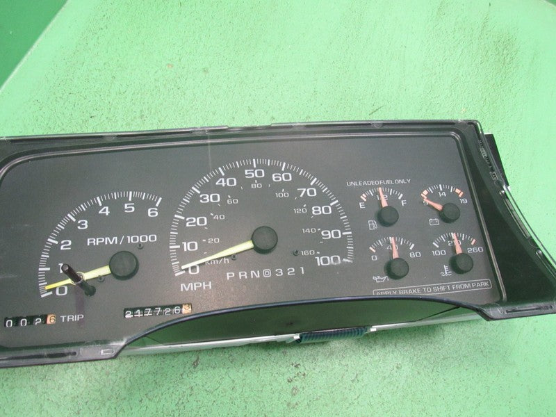 97-98 C/K TRUCK SUBURBAN INSTRUMENT GAUGE CLUSTER SPEEDO TACH 217K REB