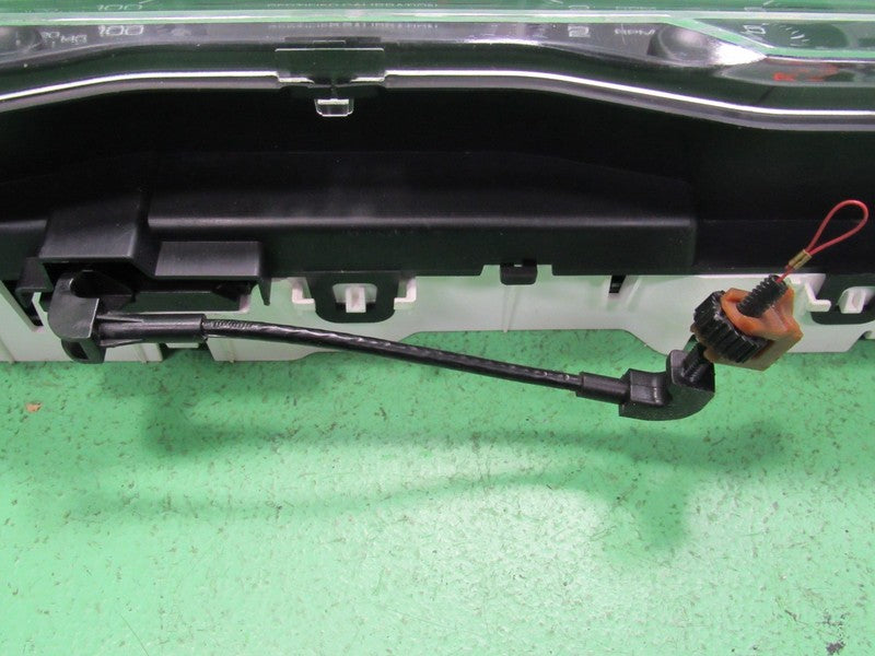 09-11 CROWN VICTORIA P71 INSTRUMENT GAUGE CLUSTER SPEEDO TACH MILEAGE 