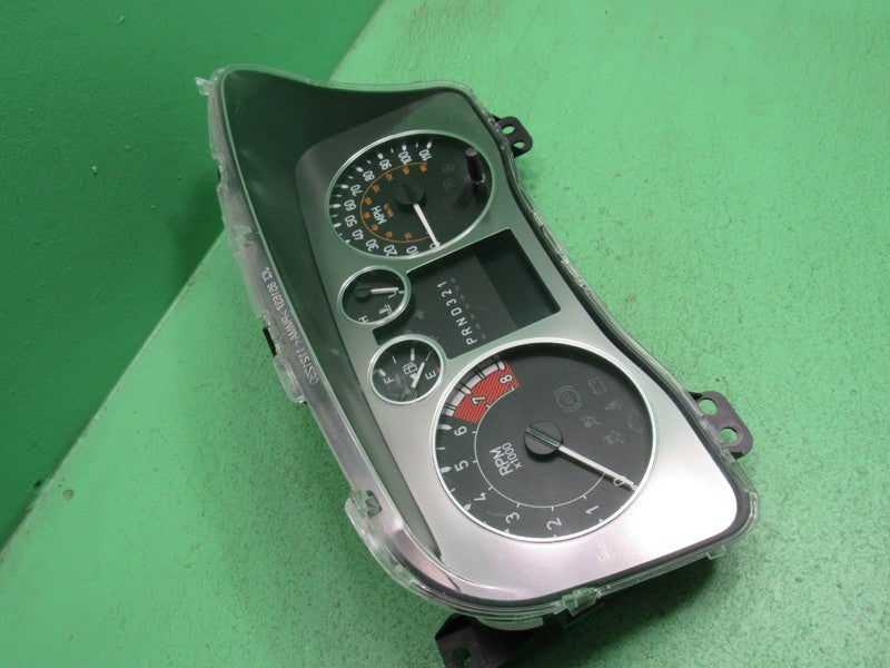 07 HUMMER H3 INSTRUMENT GAUGE CLUSTER SPEEDOMETER TACH 15821163 PLUG A