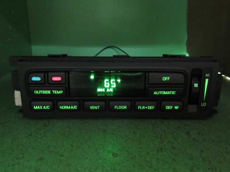 01-02 CROWN VIC EATC AUTOMATIC CLIMATE HEATER CONTROL 1W7H-18C612-CA R