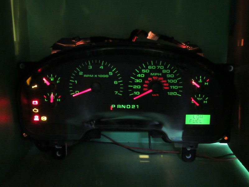 06 F150 XL XLT STX INSTRUMENT GAUGE CLUSTER GAUGES SPEEDO TACH MILEAGE