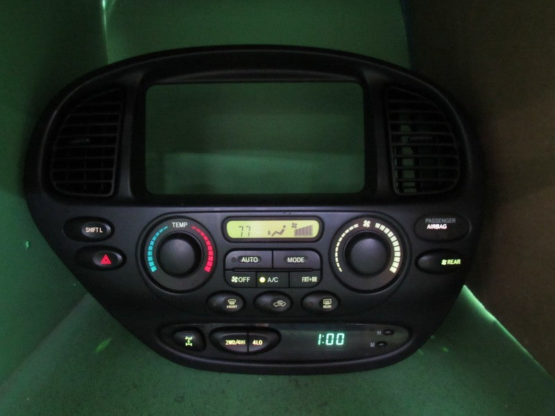 05-07 SEQUOIA A/C CLIMATE HEATER CONTROL BEZEL VENTS 84010-0C542 REBUI