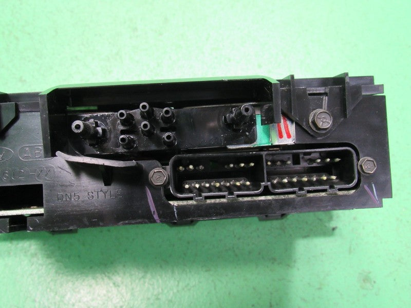 01-02 CROWN VIC EATC AUTOMATIC CLIMATE HEATER CONTROL 1W7H-19C933-AA R