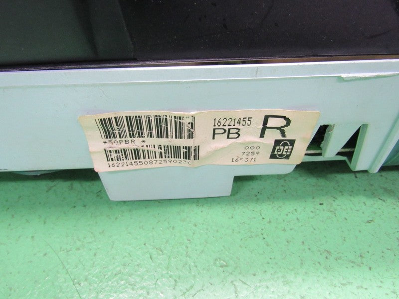 97-98 C/K TRUCK SUBURBAN INSTRUMENT GAUGE CLUSTER SPEEDO TACH 443K REB