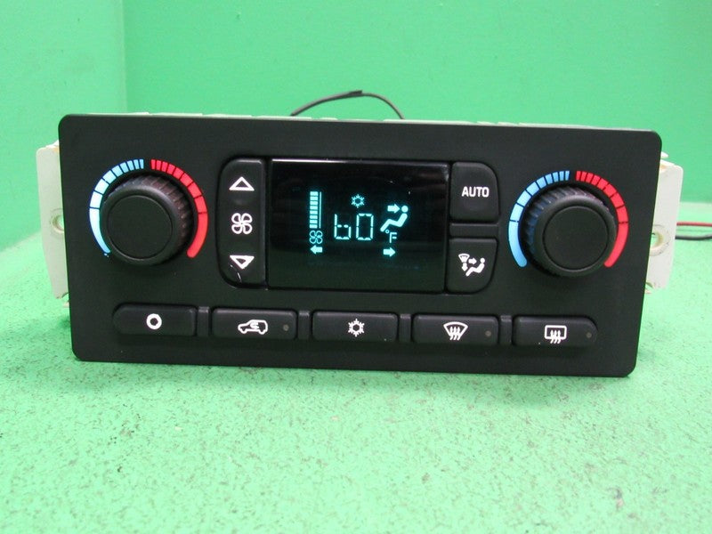 15855848 TAHOE ESCALADE SILVERADO AC DIGITAL CLIMATE TEMP CONTROL LED 