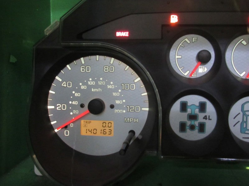 05-06 MONTERO INSTRUMENT GAUGE CLUSTER SPEEDOMETER TACH 140K TESTED 14