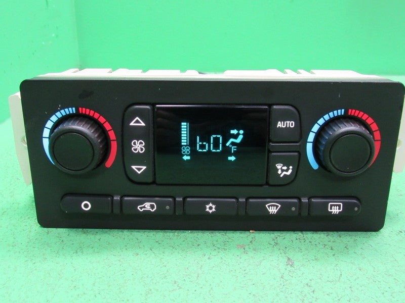 15105215 TAHOE ESCALADE SILVERADO AC DIGITAL CLIMATE TEMP CONTROL LED 