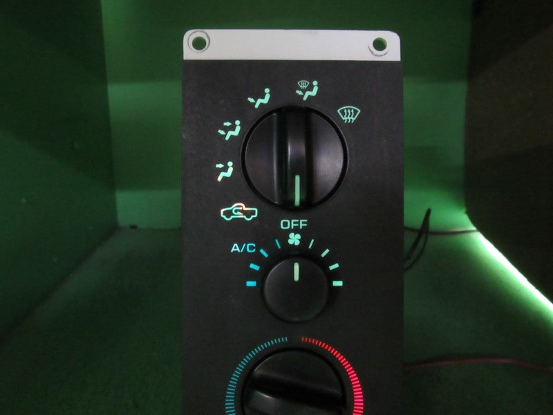 55037030 94-97 DODGE RAM A/C AC HEATER MANUAL CLIMATE TEMP CONTROL REB