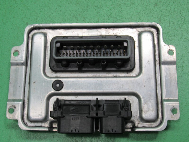 04692028AH 06 CHARGER 300 FRONT BCM BODY CONTROL MODULE MULTIFUNCTION 