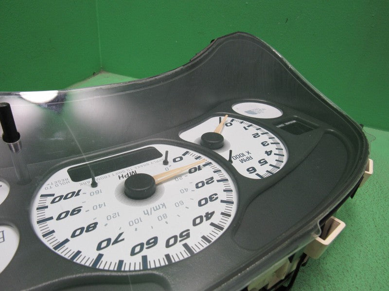 02 AVALANCHE NORTH FACE EDITION INSTRUMENT GAUGE CLUSTER MILEAGE PROG 