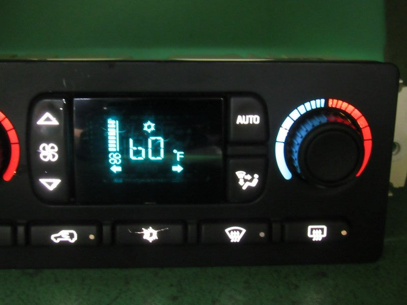 15137655 TAHOE ESCALADE SILVERADO AC DIGITAL CLIMATE TEMP CONTROL LED 