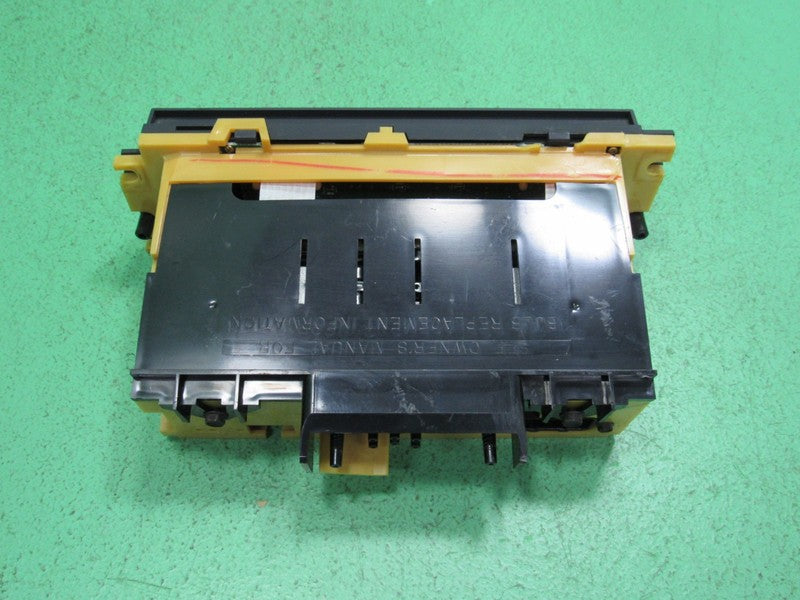 99-01 EXPLORER EATC AUTOMATIC CLIMATE HEATER CONTROL XL2H-19C933-AA RE