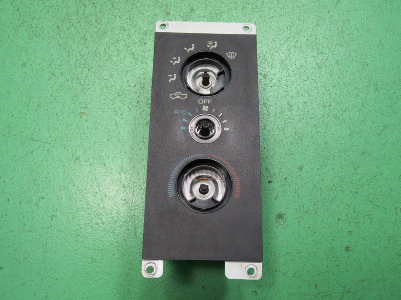 55037030 94-97 DODGE RAM A/C AC HEATER MANUAL CLIMATE TEMP CONTROL REB
