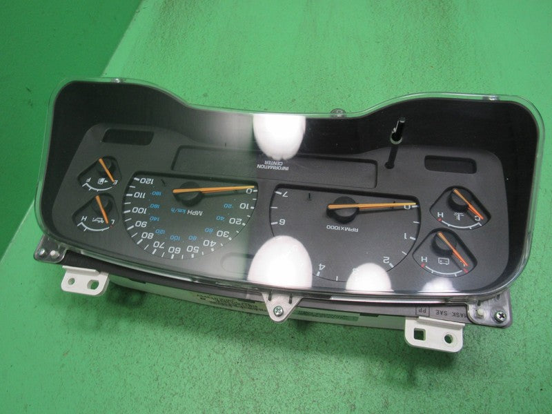 01-04 DODGE DAKOTA MPH INSTRUMENT GAUGE CLUSTER SPEEDO TACH MILEAGE PR
